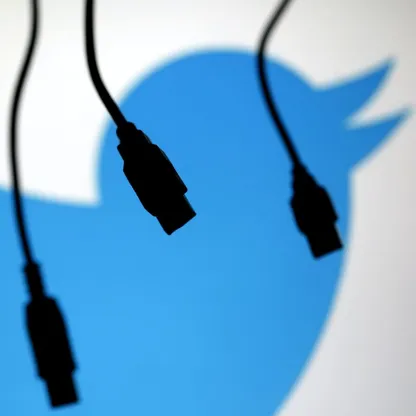 إكس توقف Twitter.com.. وتنصح بتحديث إعدادات الأمان قبل 10 نوفمبر