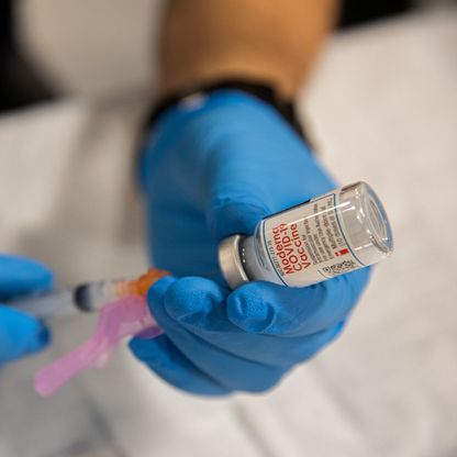 مشروع أميركي لتطوير "لقاح شامل" يستهدف سلالات متعددة من الفيروسات