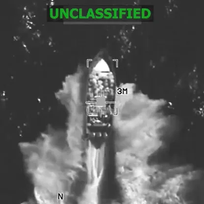 الجيش الأميركي يقصف "قارب مخدرات" بالمحيط الهادئ وسط تصاعد الجدل بشأن الحملة