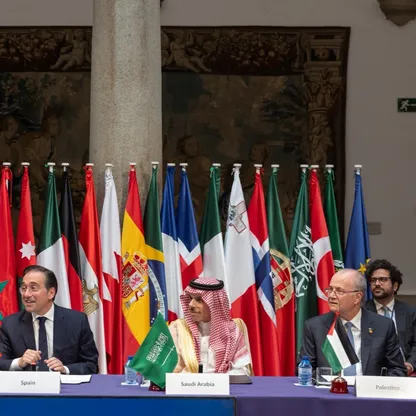 اجتماعات مدريد تبحث إنهاء معاناة غزة.. ومطالب بخطوات ملموسة لحل الدولتين