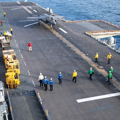 تقرير: البنتاجون يرسل آلاف الجنود الإضافيين إلى الشرق الأوسط مع تصعيد ترمب للضغوط على إيران