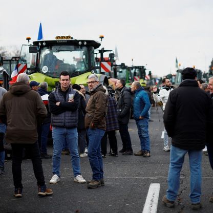 توقيف نحو 100 مزارع أثناء احتجاجات في فرنسا وبروكسل تقدم تنازلات