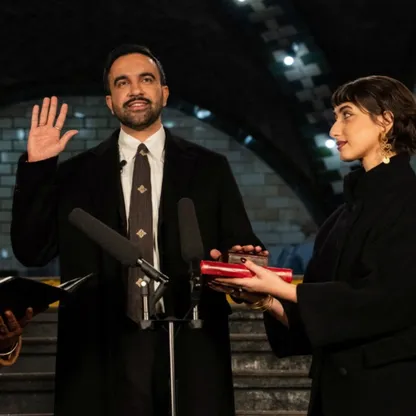 زهران ممداني يؤدي اليمين الدستورية عمدة لمدينة نيويورك في محطة مترو تاريخية