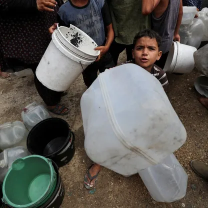 "حرب العطش" في غزة.. كيف تحولت رحلة البحث عن الماء إلى كابوس يومي؟