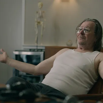 جاري أولدمان: جاكسون لامب الشخصية الأكثر صدقاً في حياتي المهنية