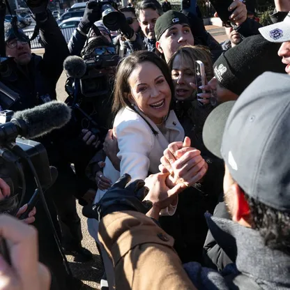 زعيمة المعارضة الفنزويلية تلتقي ترمب وتهديه "ميدالية جائزة نوبل للسلام"