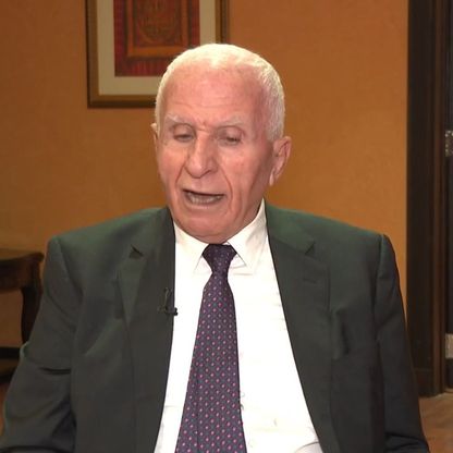 عزام الأحمد لـ"الشرق": سلاح المخيمات الفلسطينية يجب أن يبقى تحت سيطرة لبنان
