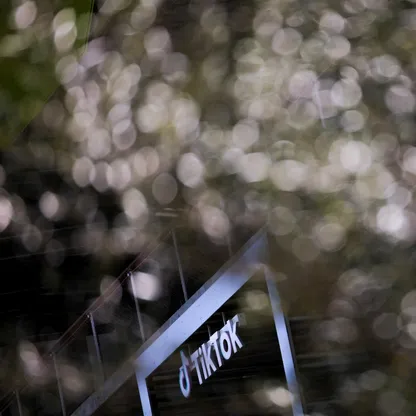 المفوضية الأوروبية تتهم "ميتا" و"تيك توك" بانتهاك قانون الخدمات الرقمية