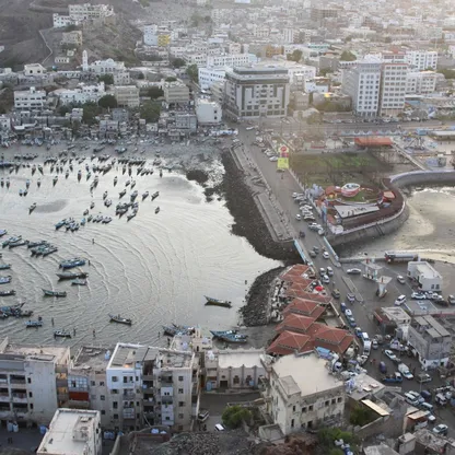 قوات العمالقة تسيطر على القصر الرئاسي في عدن وسط إجراءات أمنية مشددة