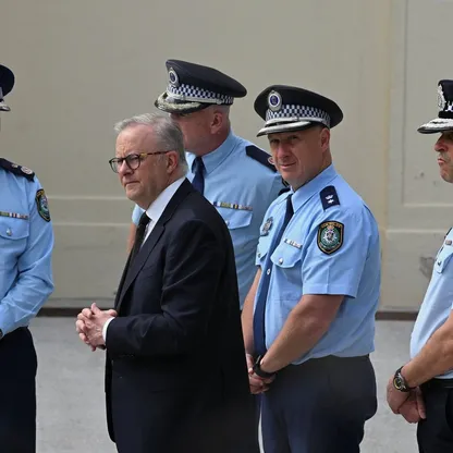 هجوم سيدني | أستراليا تدرس تشديد قوانين السلاح وتكشف معلومات جديدة عن المنفذين