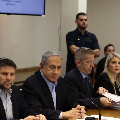 خلافات قانون التجنيد في إسرائيل تؤجل اجتماعاً حاسماً.. هل تسقط حكومة نتنياهو؟