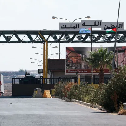 أثار احتجاجات أردنية وسورية.. هل انتهت الأزمة في منفذ "نصيب" الحدودي؟