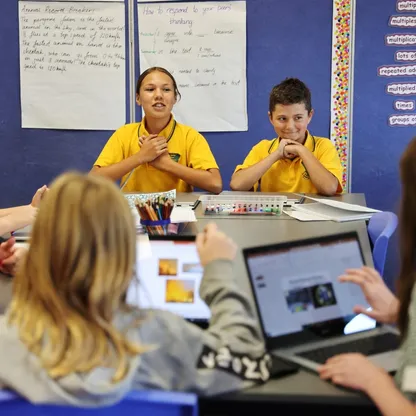 أستراليا تتجه لحظر مواقع التواصل الاجتماعي للأطفال دون 16 عاماً