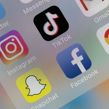 أستراليا تصبح أول دولة تحظر دخول الأطفال على منصات التواصل الاجتماعي