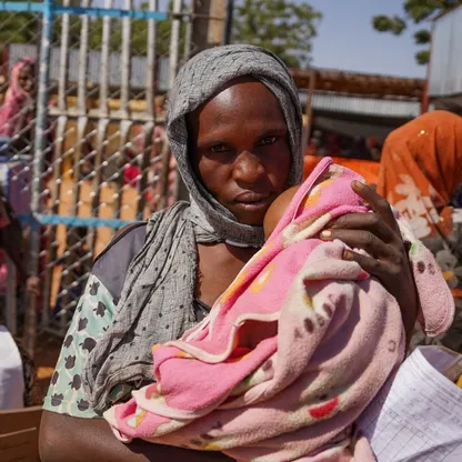 وزير الخارجية السعودي يدعو البرهان وحميدتي لوقف الاقتتال وحماية السودان