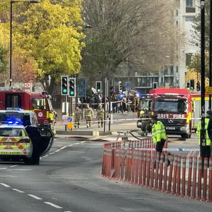 الشرطة البريطانية تعلن تفجير "طرد مشبوه" قرب السفارة الأميركية في لندن