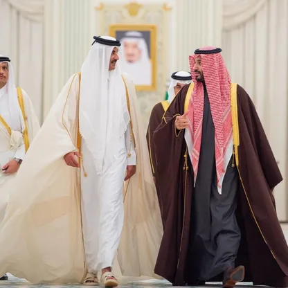 ولي العهد السعودي وأمير قطر يبحثان هاتفياً تطورات الأحداث الإقليمية والدولية