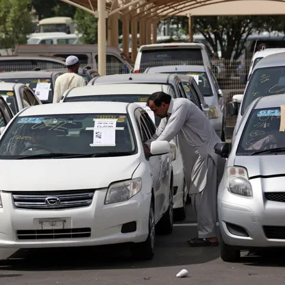 كيف حملت حرب إيران أرباحاً مليارية لتجار السيارات في الإمارات؟