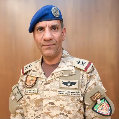 "التحالف": أبلغنا الإمارات منع مغادرة شحنات الأسلحة من ميناء المكلا لكنها نُقلت إلى قاعدة الريان