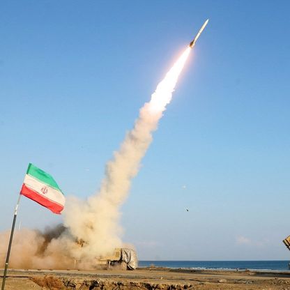 إيران تستهدف قاعدة العديد الأميركية في قطر بهجوم صاروخي