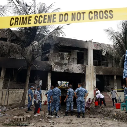 بنجلاديش..احتجاجات طلابية بعد تحطم طائرة حربية في مدرسة وسقوط 31 شخصاً