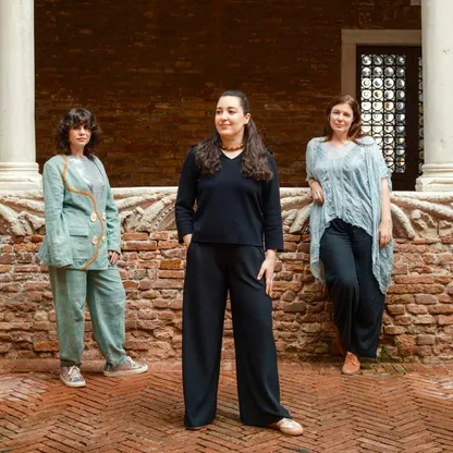 الفنانة دانا عورتاني تمثل السعودية في بينالي البندقية 2026