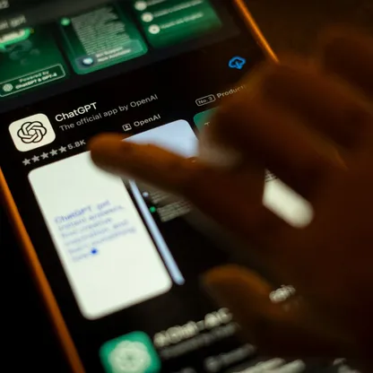 أبل تقترب من صفقة لاستخدام ChatGPT على هواتف "آيفون"