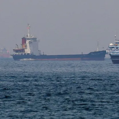 كيف تجاوزت 34 ناقلة نفط مرتبطة بإيران الحصار الأميركي في مضيق هرمز؟