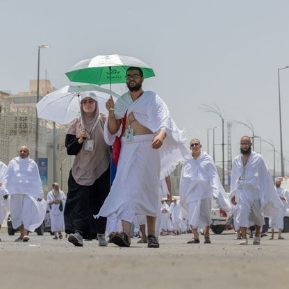 الحُجاج يستقرون في مشعر منى لقضاء يوم التروية استعداداً لعرفة