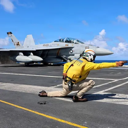 ترمب يدعو إلى اعتبار المجال الجوي لفنزويلا ومحيطها "مغلقاً بالكامل"