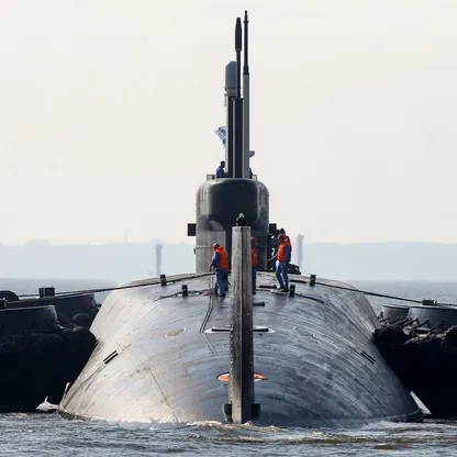 بريطانيا تبني شبكة ذكاء اصطناعي لتتبع الغواصات الروسية