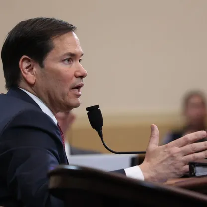 مجهول ينتحل شخصية وزير الخارجية الأميركي ويخدع عدداً من المسؤولين