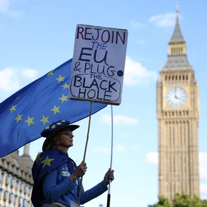 بعد غياب منذ "بريكست".. بريطانيا تعود لبرنامج "إيراسموس" الأوروبي