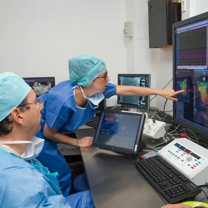 مشروبات الطاقة.. خطر "صامت" يهدد صحة القلب