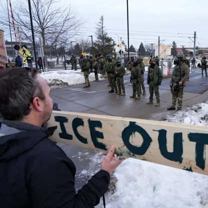 الولايات المتحدة.. مسيرات احتجاجية بعد سقوط امرأة برصاص إدارة الهجرة