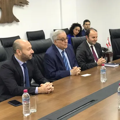لبنان يدعو الدول للتضامن معه بدلاً من تحذير رعاياها بشأن السفر