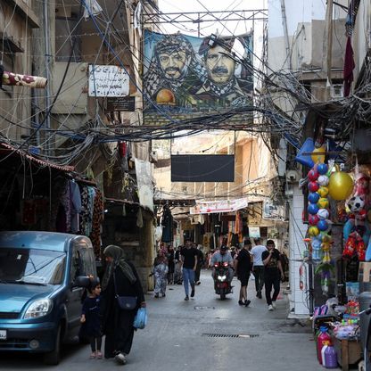 لبنان.. بدء أولى مراحل تسليم أسلحة المخيمات الفلسطينية
