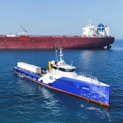 إيران تعلن "إعادة السيطرة" على مضيق هرمز وسط ارتباك في حركة الملاحة