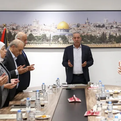 "فتح" تشكل وفداً لحوار وطني شامل وتؤكد التمسك بالانتخابات الفلسطينية