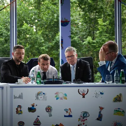 خطة ترمب للسلام.. وفد أوكراني إلى واشنطن وماكرون وزيلينسكي يجتمعان الاثنين