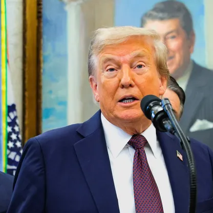 ترمب يدعم لجنة العمل السياسي الخاصة بنائبه قبل انتخابات التجديد النصفي