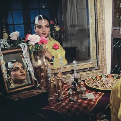 ريخا جنشا تحضر فيلمها المرمم  Umrao Jaan في "البحر الأحمر"