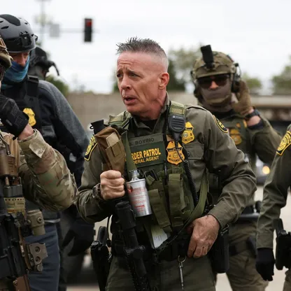 بعد إطلاق غاز الدموع على أطفال.. قاضية بشيكاجو تتخذ إجراءً نادراً ضد ضابط هجرة