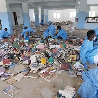 السودان.. مبادرة لإنقاذ كتب جامعة نيالا بعد تعرضها للنهب والتخريب