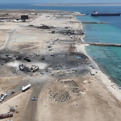 وسط الضربات الجوية.. أميركا تستهدف الحوثيين بعقوبات جديدة