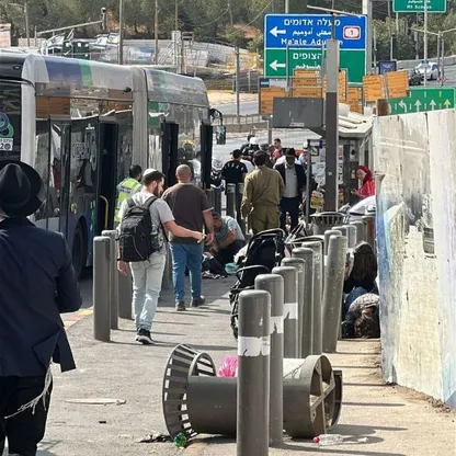 إطلاق نار في القدس المحتلة يودي بحياة 6.. وإسرائيل تغلق كافة المعابر مع الضفة