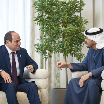 السيسي ومحمد بن زايد يؤكدان أهمية الوقف الفوري لإطلاق النار في غزة