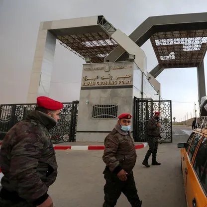 بعد "محور فلادلفيا".. معبر رفح بؤرة سجال جديدة بين مصر وإسرائيل