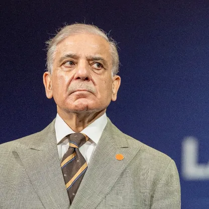 رئيس وزراء باكستان يدين محاولة الهجوم على مكة المكرمة: نقف بثبات إلى جانب السعودية