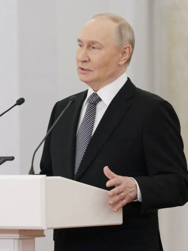 بوتين: الحرب ستستمر حتى "نهايتها المنطقية".. وزيلينسكي: سنرسل خطة سلام منقحة لواشنطن